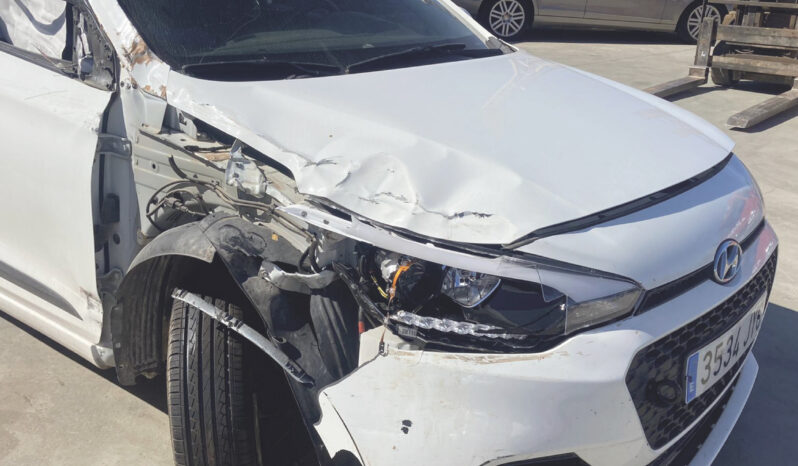 HYUNDAI i20 lleno