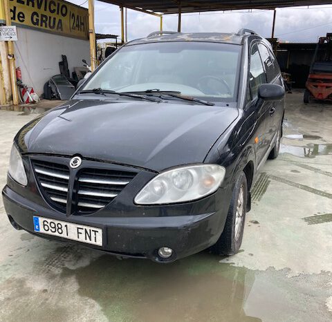 SSANGYONG RODIUS lleno