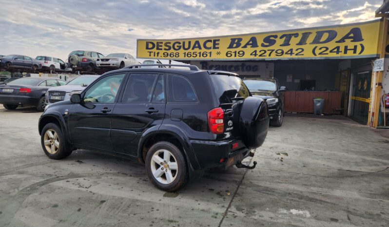 TOYOTA RAV4 2004 lleno